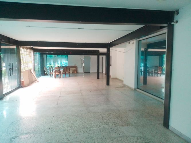 Local en venta en San Joaquín, Medellín, 1420 m² · foto 4 de 18