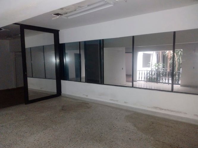 Local en arriendo en San Joaquín, Medellín, 1420 m² · foto 5 de 18