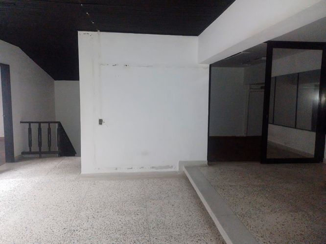Local en arriendo en San Joaquín, Medellín, 1420 m² · foto 13 de 18
