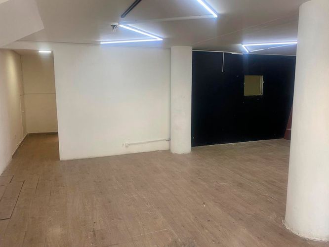 Oficina en arriendo en El Poblado, Medellín, 300 m² · foto 9 de 16
