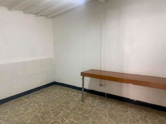 Oficina en arriendo en El Poblado, Medellín, 300 m² · foto 11 de 16