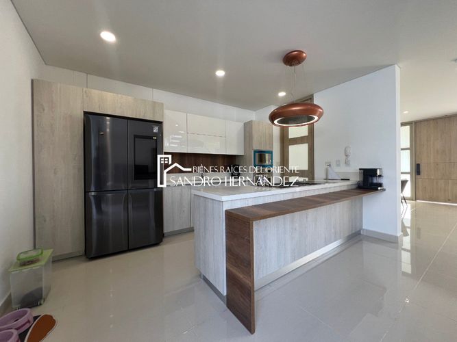 Casa de 4 alcobas en venta en Molinos Altos, Floridablanca, 367 m² · foto 7 de 22