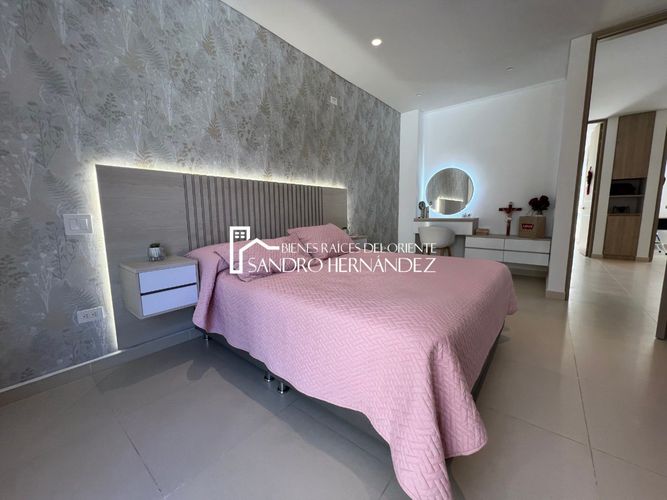 Casa de 4 alcobas en venta en Molinos Altos, Floridablanca, 367 m² · foto 13 de 22