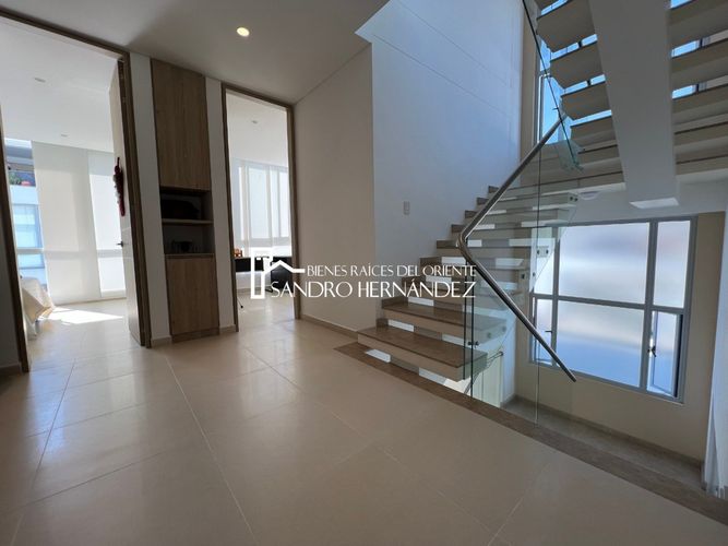 Casa de 4 alcobas en venta en Molinos Altos, Floridablanca, 367 m² · foto 14 de 22