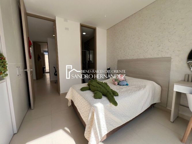 Casa de 4 alcobas en venta en Molinos Altos, Floridablanca, 367 m² · foto 16 de 22