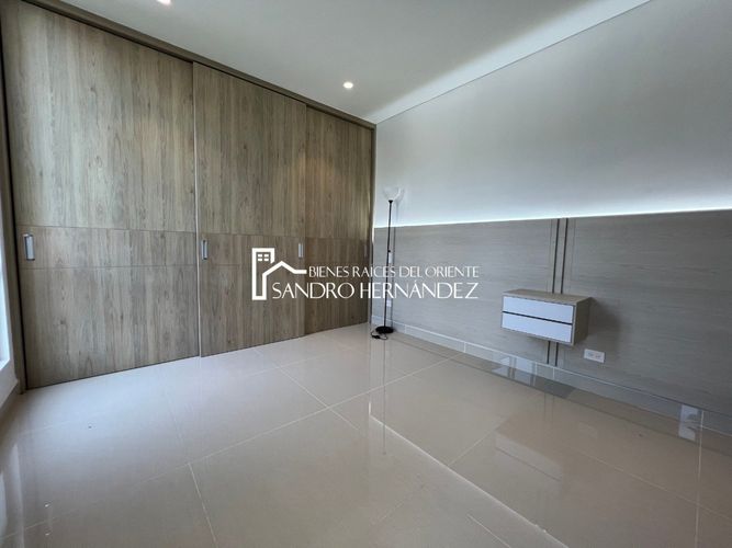 Casa de 4 alcobas en venta en Molinos Altos, Floridablanca, 367 m² · foto 18 de 22