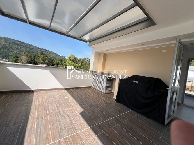 Casa de 4 alcobas en venta en Molinos Altos, Floridablanca, 367 m² · foto 20 de 22