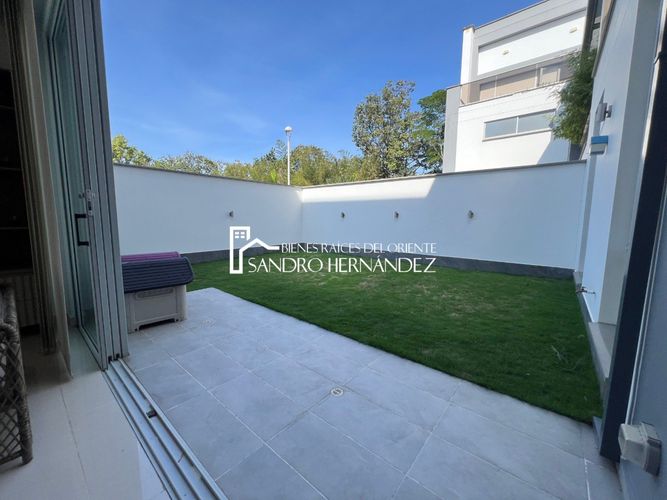 Casa de 4 alcobas en venta en Molinos Altos, Floridablanca, 367 m² · foto 22 de 22
