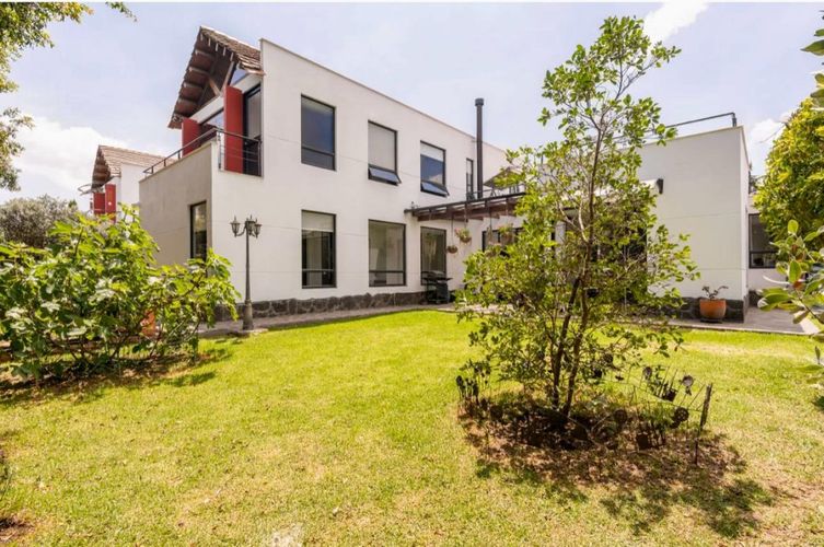 Casa de 4 alcobas en venta en Fonquetá, Chía, 244 m² · foto 2 de 24