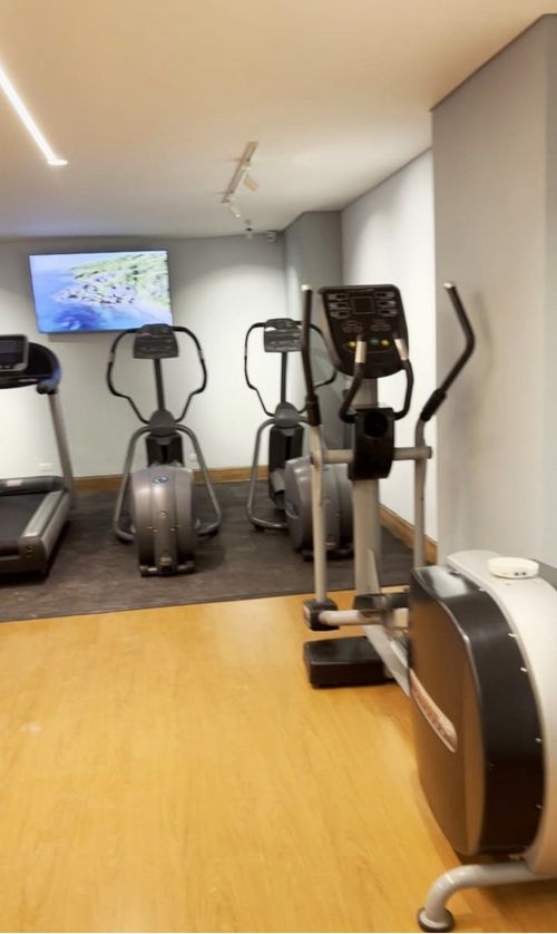 Apartamento de 4 alcobas en venta en Los Rosales, Bogotá, 375 m² · foto 15 de 24