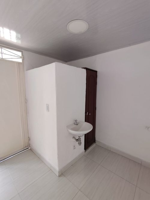 Local en arriendo en Callejon, Cúcuta, 12 m² · foto 4 de 5