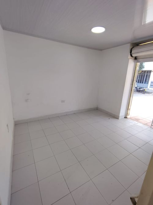 Local en arriendo en Callejon, Cúcuta, 11 m² · foto 2 de 4