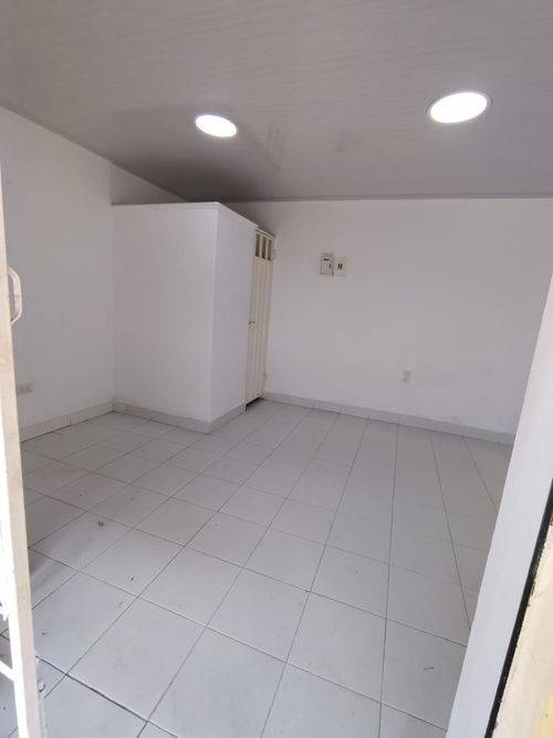 Local en arriendo en Callejon, Cúcuta, 11 m² · foto 3 de 4