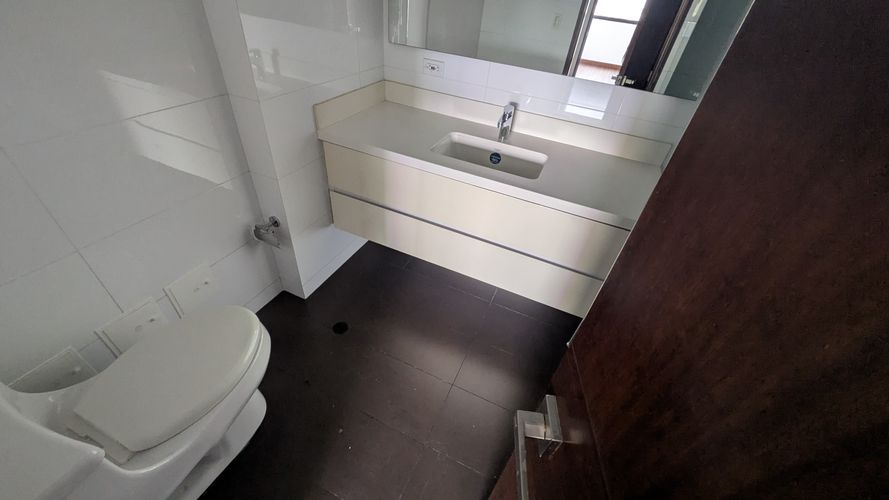 Apartamento de 1 alcoba en venta en Chico Norte, Bogotá, 65 m² · foto 10 de 12