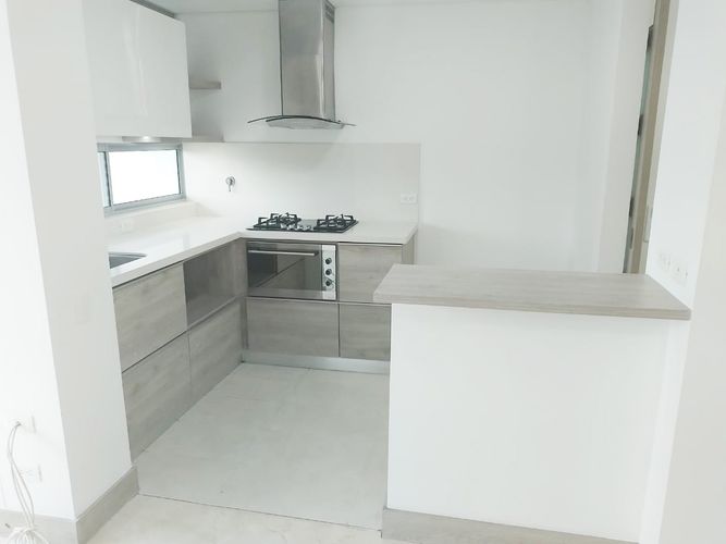 Apartamento de 2 alcobas en arriendo en Laureles, Medellín, 75 m² · foto 3 de 16