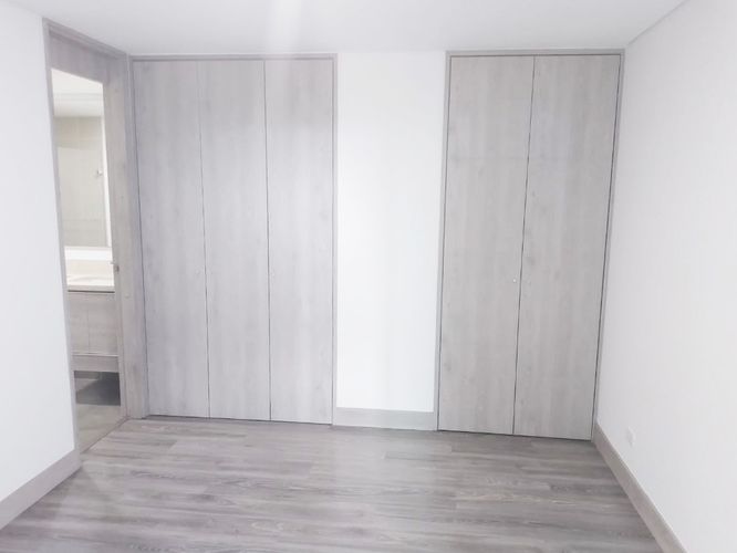 Apartamento de 2 alcobas en arriendo en Laureles, Medellín, 75 m² · foto 8 de 16