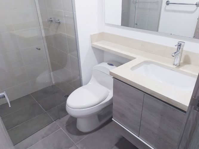 Apartamento de 2 alcobas en arriendo en Laureles, Medellín, 75 m² · foto 14 de 16