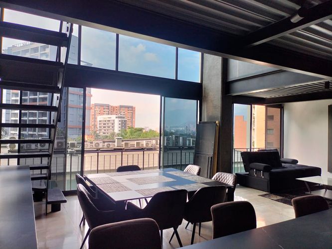 Apartamento de 1 alcoba en arriendo en El Poblado, Medellín, 121 m² · foto 3 de 19