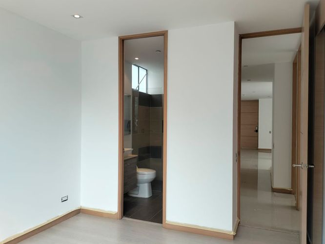 Apartamento de 3 alcobas en arriendo en El Poblado, Medellín, 146 m² · foto 13 de 20