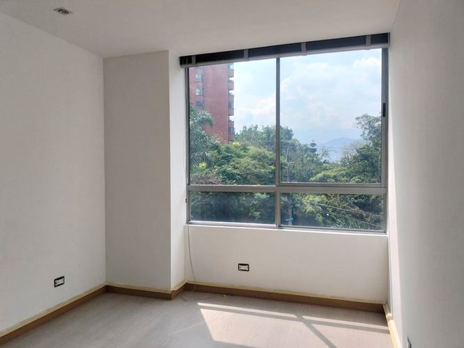 Apartamento de 3 alcobas en arriendo en El Poblado, Medellín, 146 m² · foto 15 de 20