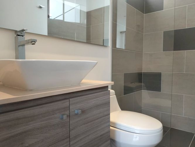 Apartamento de 3 alcobas en arriendo en El Poblado, Medellín, 146 m² · foto 18 de 20