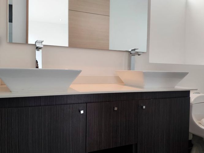 Apartamento de 3 alcobas en arriendo en El Poblado, Medellín, 146 m² · foto 19 de 20