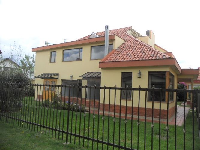 Casa de 4 alcobas en venta en Lagos De Torca, Bogotá, 278 m² · foto 3 de 24