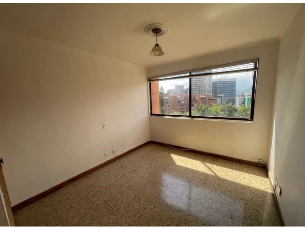 Apartamento en venta en El Poblado, Medellín 2