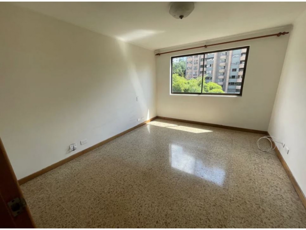 Apartamento en venta en El Poblado, Medellín 5
