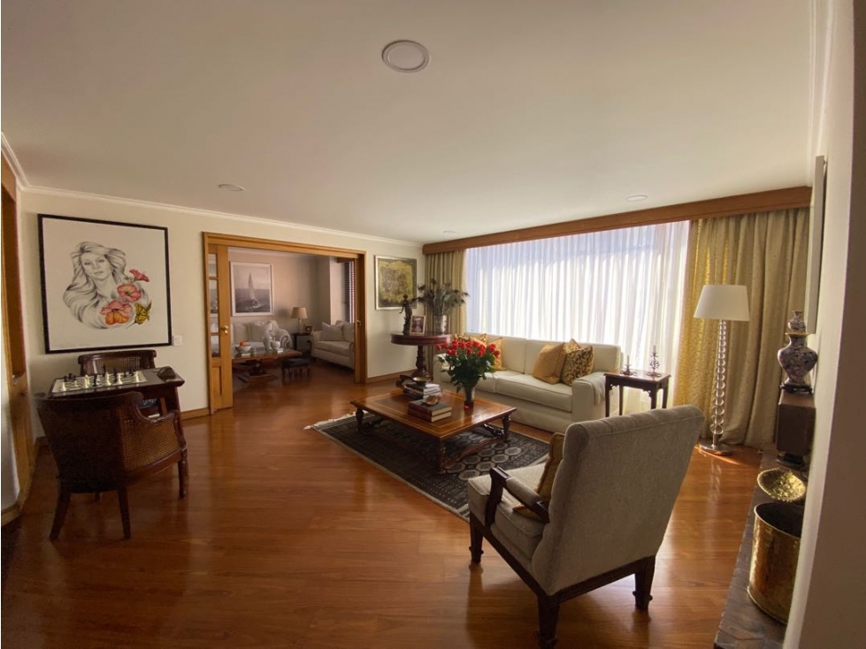 Apartamento en venta en Chico, Bogotá · foto 2 de 19