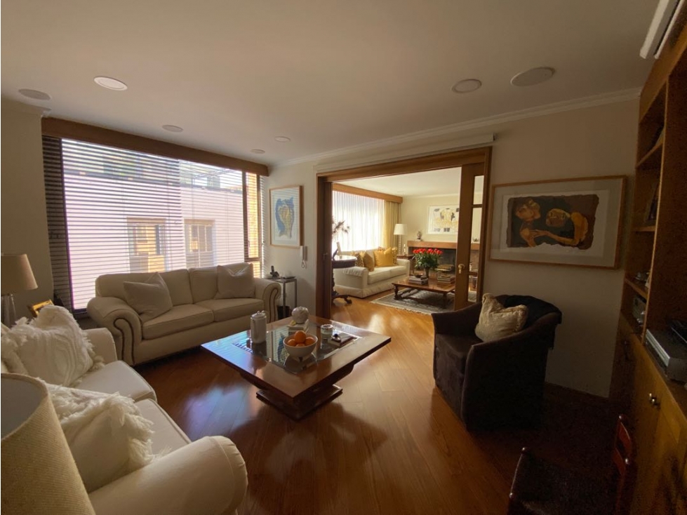 Apartamento en venta en Chico, Bogotá · foto 3 de 19