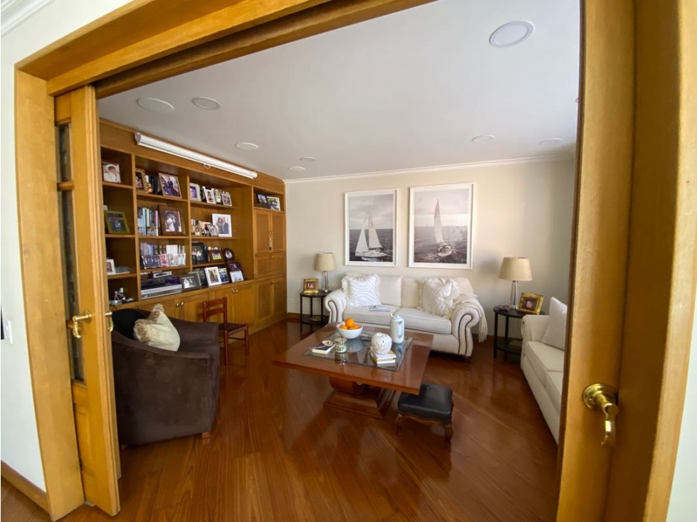 Apartamento en venta en Chico, Bogotá · foto 5 de 19