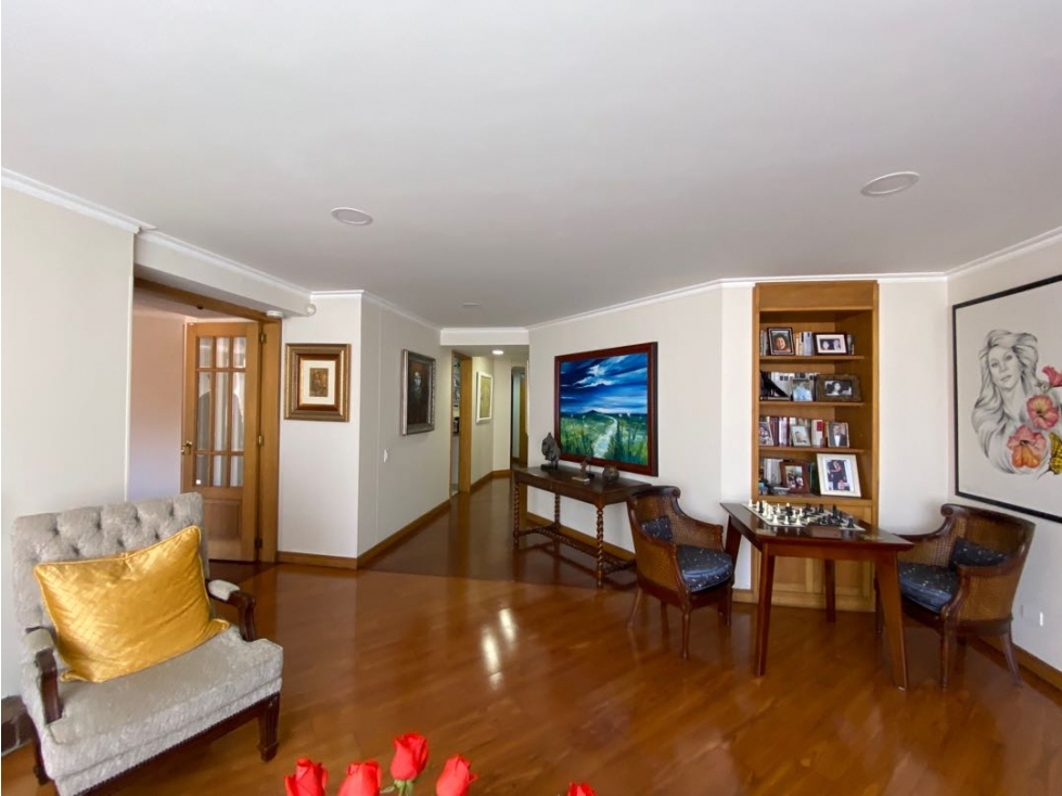 Apartamento en venta en Chico, Bogotá · foto 17 de 19