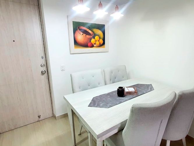 Apartamento de 3 alcobas en venta en Entreamigos, Sabaneta, 69 m² · foto 5 de 17