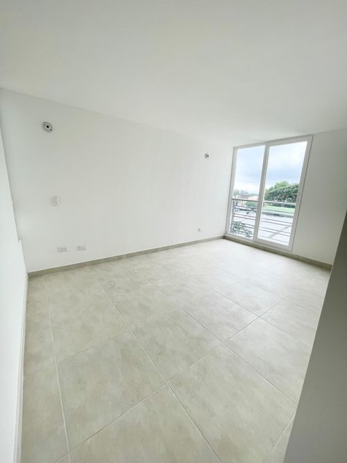Apartamento de 3 alcobas en venta en Picaleña Y Mirolindo, Ibagué, 105 m² · foto 14 de 24