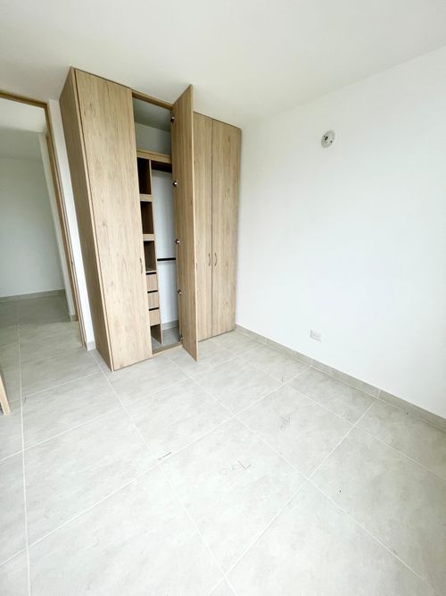 Apartamento de 3 alcobas en venta en Picaleña Y Mirolindo, Ibagué, 105 m² · foto 23 de 24