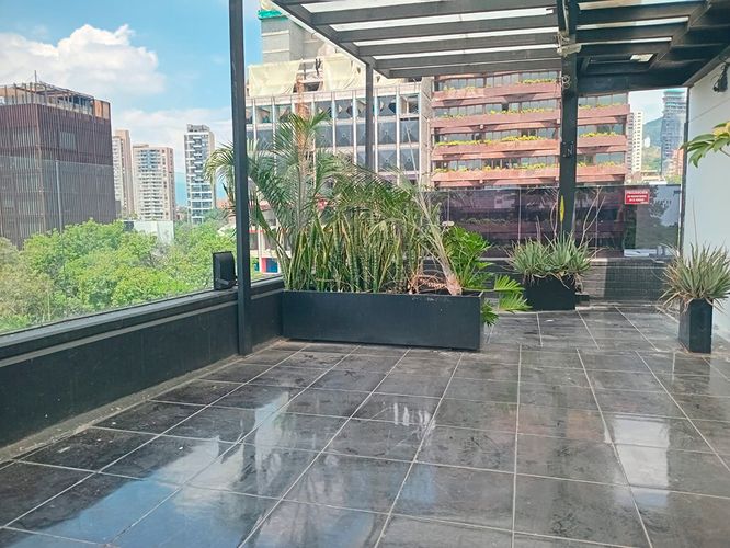 Local en arriendo en El Poblado, Medellín, 100 m² · foto 5 de 8