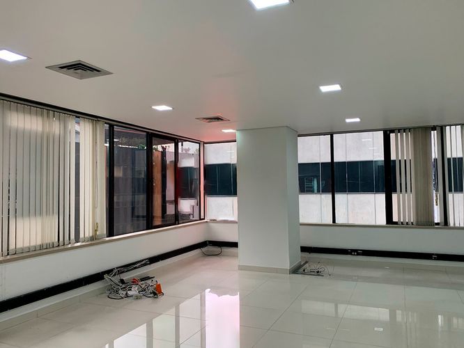 Oficina en arriendo en El Poblado, Medellín, 125 m² · foto 5 de 13