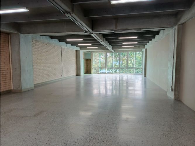 Oficina en arriendo en La Aguacatala, Medellín, 203 m² · foto 7 de 7