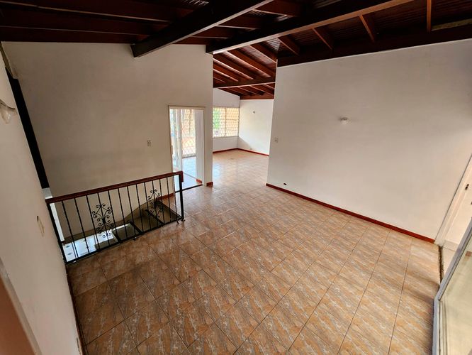 Local en arriendo en Laureles, Medellín, 200 m² · foto 4 de 19