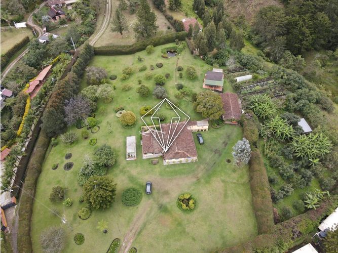 Finca en venta en San Nicolas, La Ceja, 534 m² · foto 2 de 24