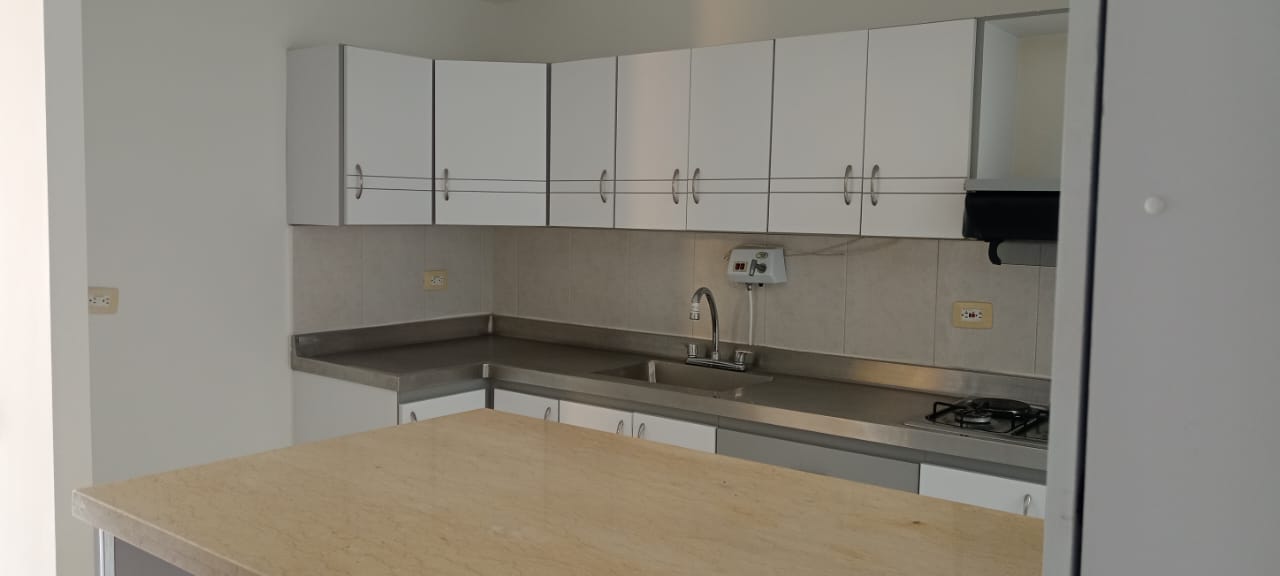 Casa en venta en San Jose Sur, Pereira · foto 3 de 12