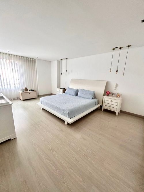 Apartamento de 3 alcobas en venta en Normandia, Cali, 260 m² · foto 4 de 7