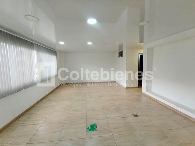 Bodega en arriendo en Sajonia, Rionegro, 780 m² · foto 2 de 17