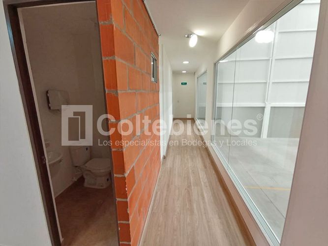 Bodega en arriendo en Sajonia, Rionegro, 780 m² · foto 13 de 17