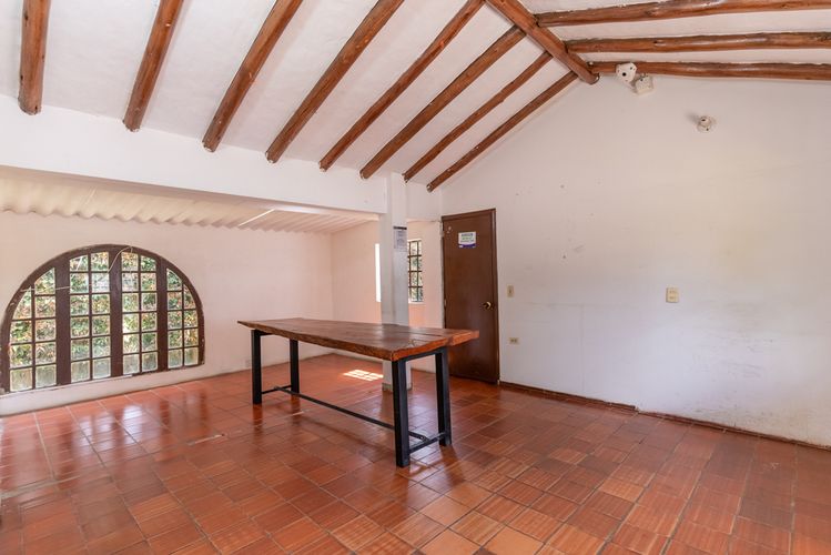 Casa de 5 alcobas en venta en Laura Vicuña, Chía · foto 23 de 24