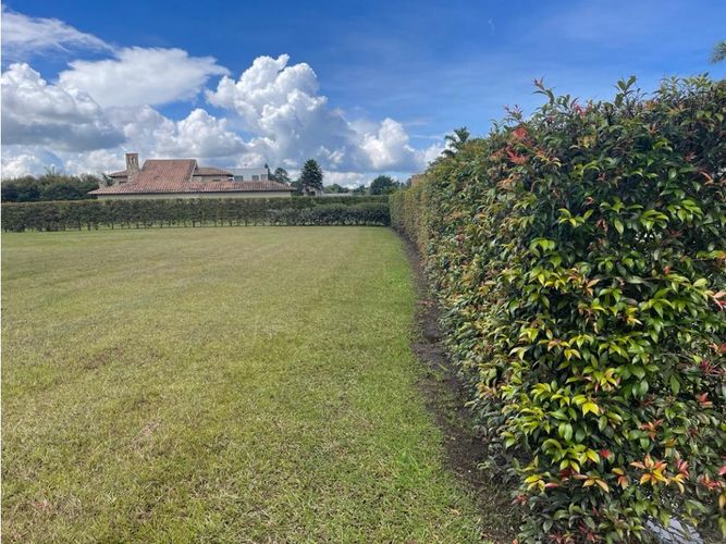 Lote en venta en Llano Grande, Rionegro, 2469 m² · foto 4 de 4