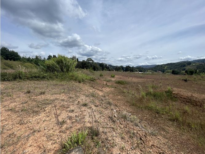 Lote en venta en La Hondita, Guarne, 14650 m² · foto 10 de 13
