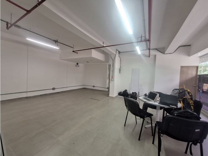 Local en arriendo en Ciudad Del Río, Medellín, 215 m² · foto 3 de 19