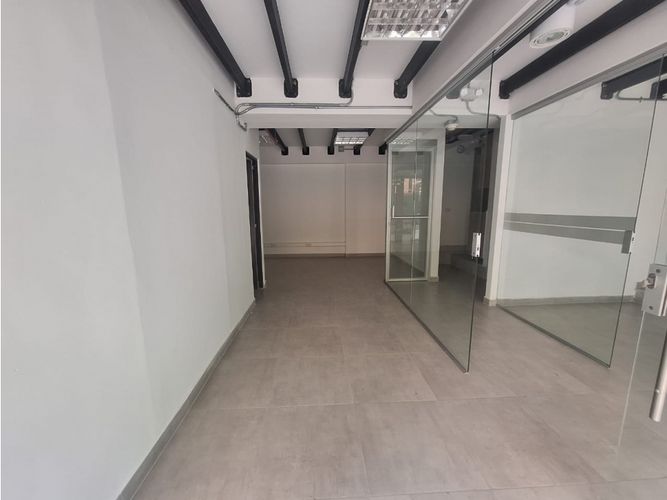 Local en arriendo en Ciudad Del Río, Medellín, 215 m² · foto 6 de 19